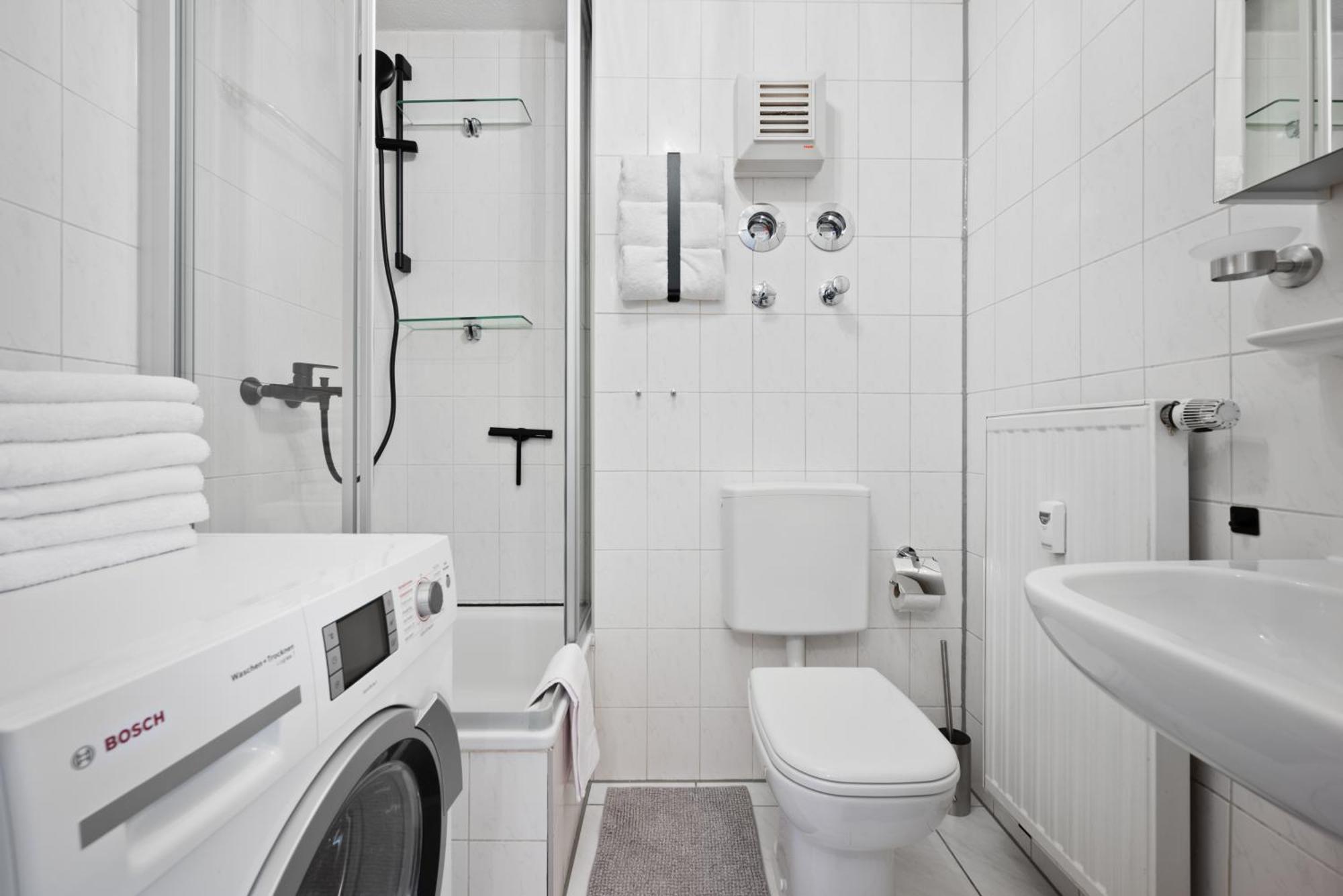 Malu Rooms - Im Stadtzentrum, Smarttv, Netflix, 24H Checkin Ludwigsburg Exterior photo